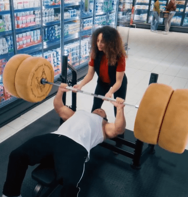 FKV beim Kaufland-Dreh mit Bodybuilding-Star Urs Kalecinski